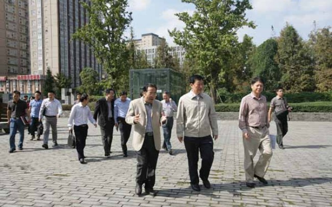 刘奇书记来馆调研