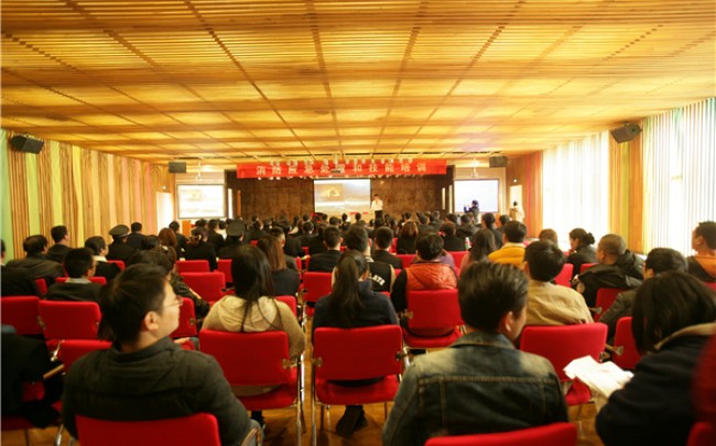 中马街道派出所“消防应急处置和技能培训”在美术馆开课