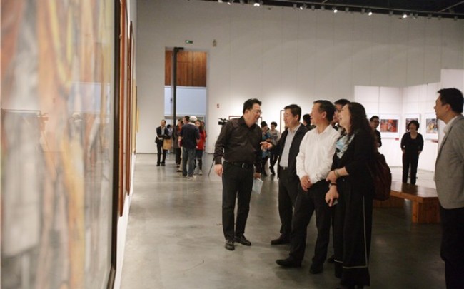 The 19th CPC National Congress Themed Exhibition of Calligraphy Works| Paintings and Photographs