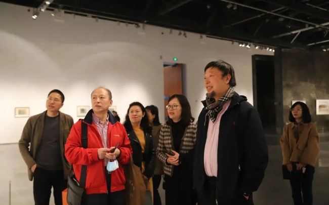 强化交流共进！青岛市美术馆藏水彩画精品在宁波展出